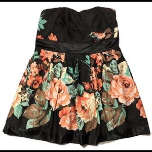 COPY - Torrid Black and Floral Strapless Dress